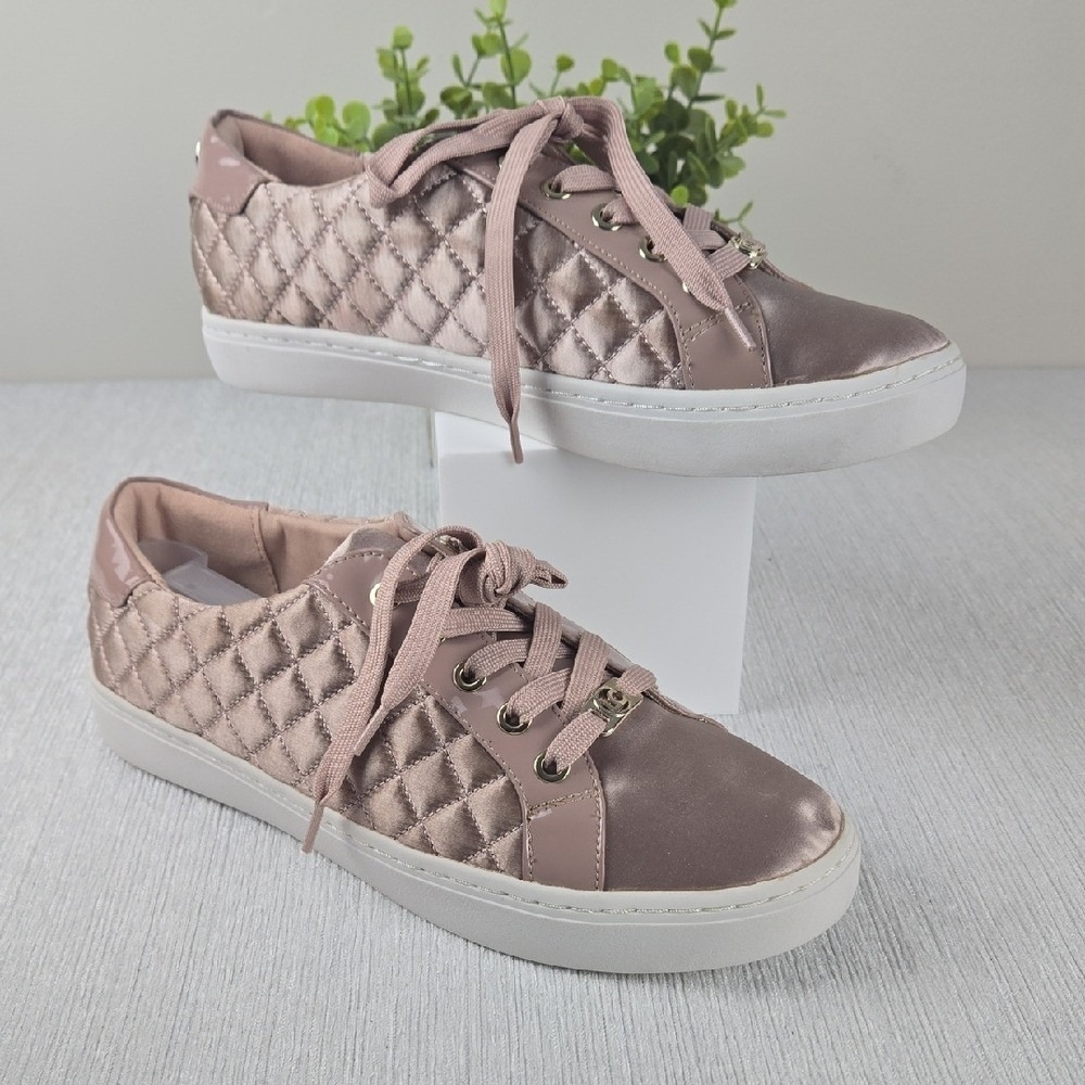 Liz Claiborne Womens Mauve Quilted Satin Fashion Sneaker Size 8.5 Pink Gold Logo